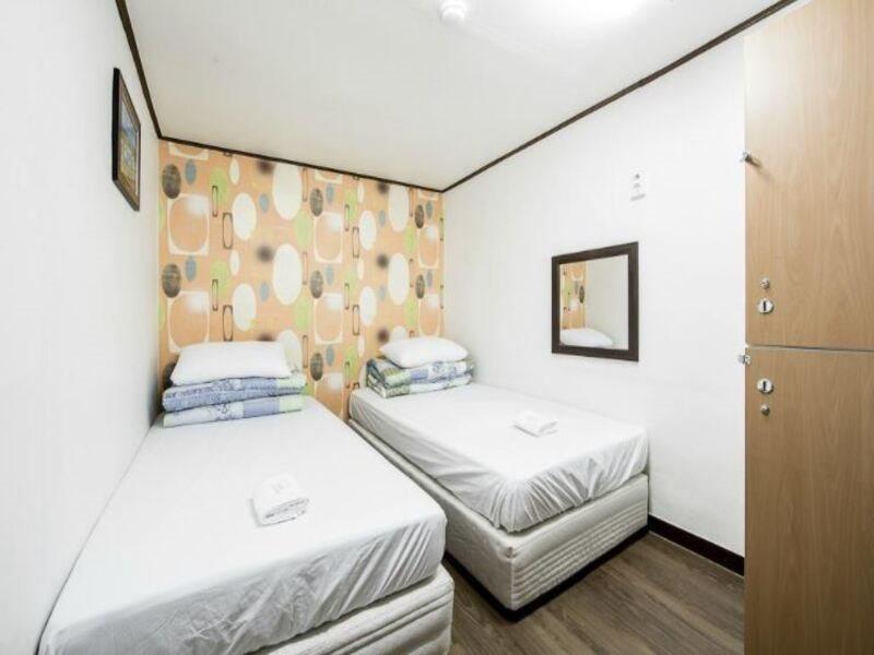 Apple Backpackers Hostel Сеул Екстериор снимка