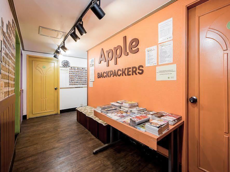 Apple Backpackers Hostel Сеул Екстериор снимка